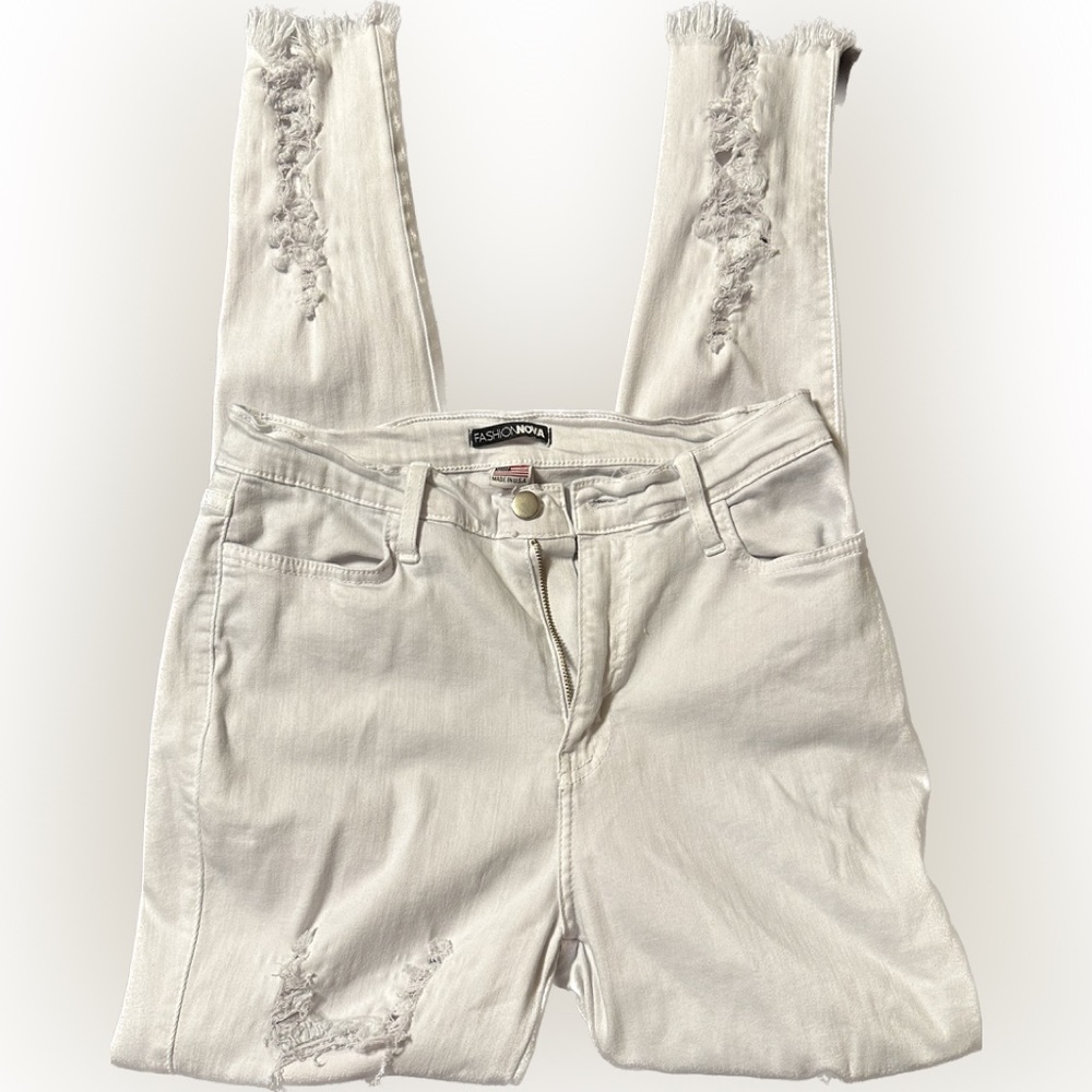 Fashion Nova women jeans